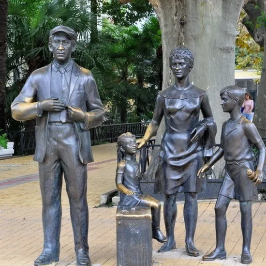 Happy Family Sculpture Parents with Little Baby Bronze Statue