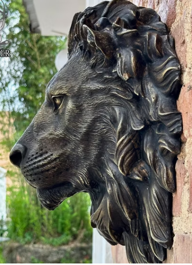 Customized Modern Art Design Copper Brass Animal Head Statue Cast Bronze Lion Head Wall Statue